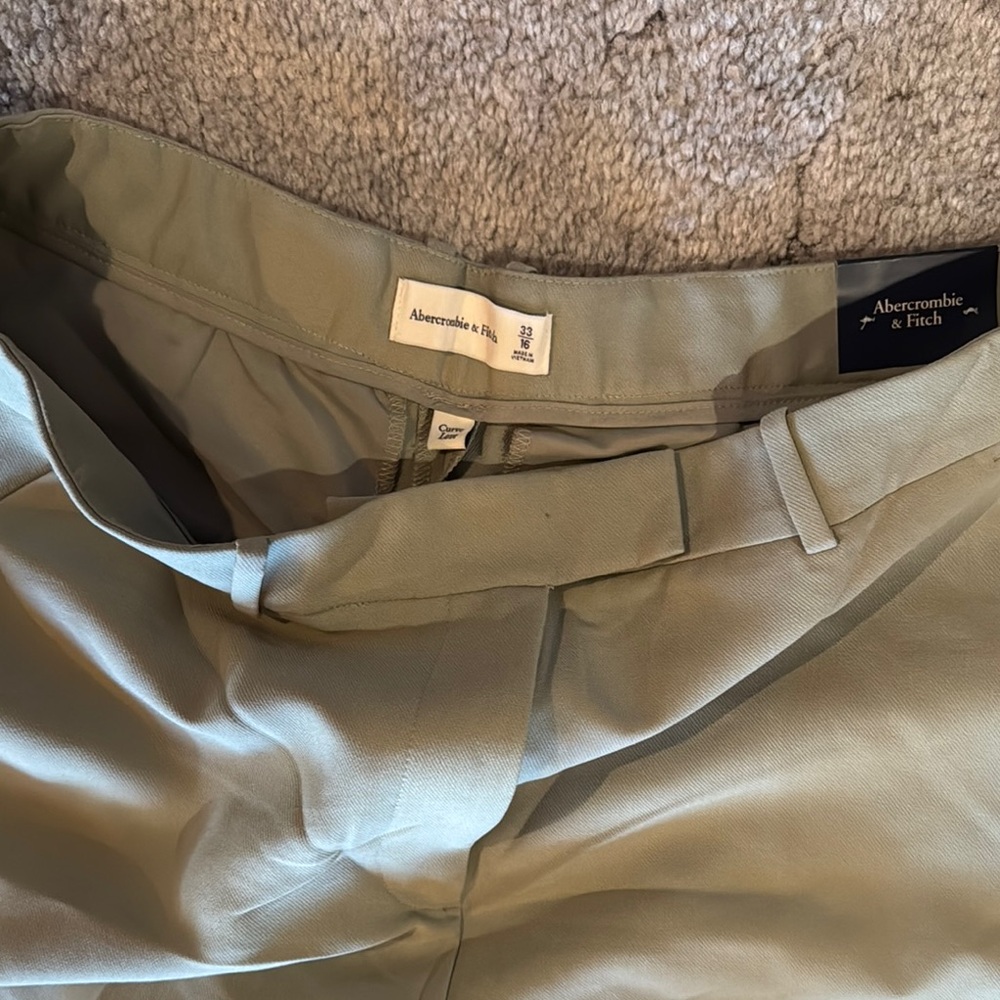 Abercrombie & Fitch Green Chinos with Matte Finish